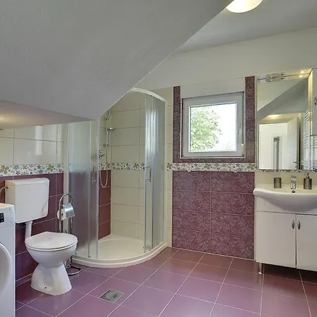 Zeus Holiday home