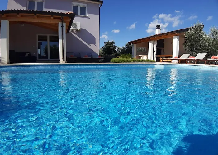 Βίλα Zeus Πούλα