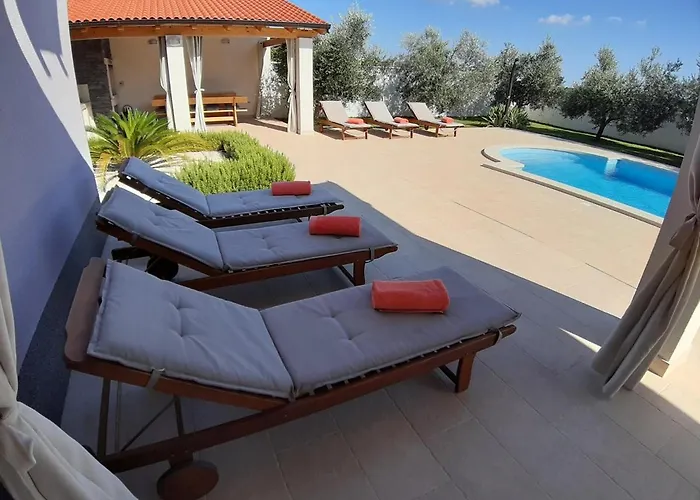 Βίλα Zeus Πούλα